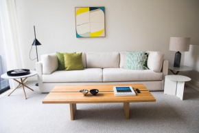 The Patio - 3 bedroom duplex apartment with private terrace and pool